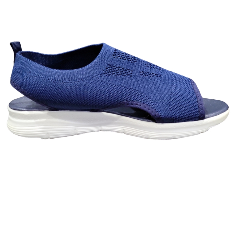 New Without Tags! Blue Slingback Super Lightweight Cushioned Sandals Size 8